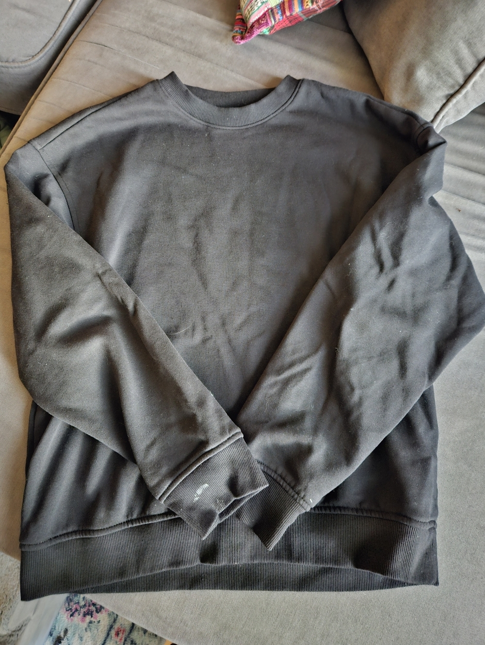 H&M Men's Black Crewneck Sweatshirt